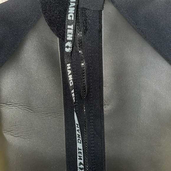 Men’s pre own as is Hang Ten wet suit short sleeve size XL full zip - Picture 3 of 7